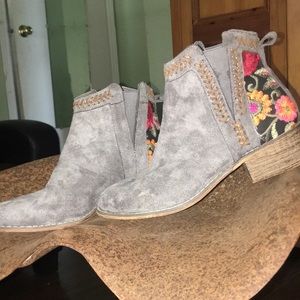 Embroidered booties